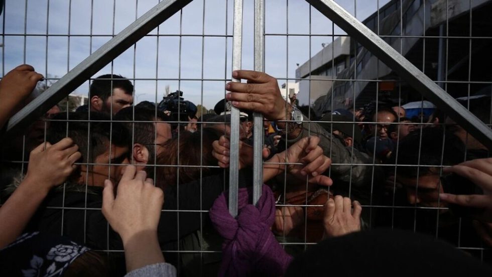 Νέα εξέγερση στη δομή-φυλακή της Σιντικής Σερρών